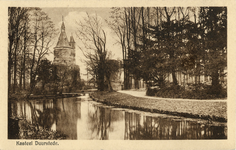 9793 Gezicht in het park van het kasteel Duurstede te Wijk bij Duurstede uit het zuidwesten, met op de achtergrond de ...